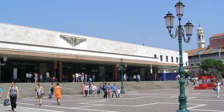 Nádraží Benátky Santa Lucia