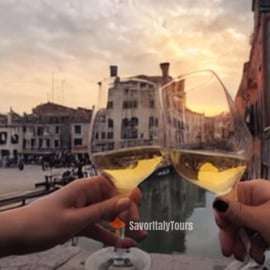 Venice: Sunset Walking Tour with Food and Wine Tastings