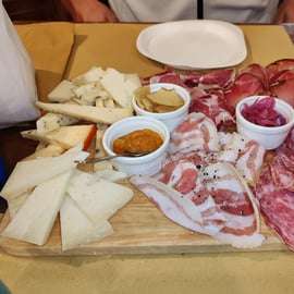 Prosecco-Hügel Tour ab Venedig mit Spritz und Asolo