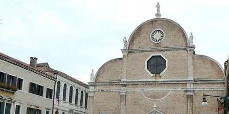 Kyrkan Santa Maria dei Carmini