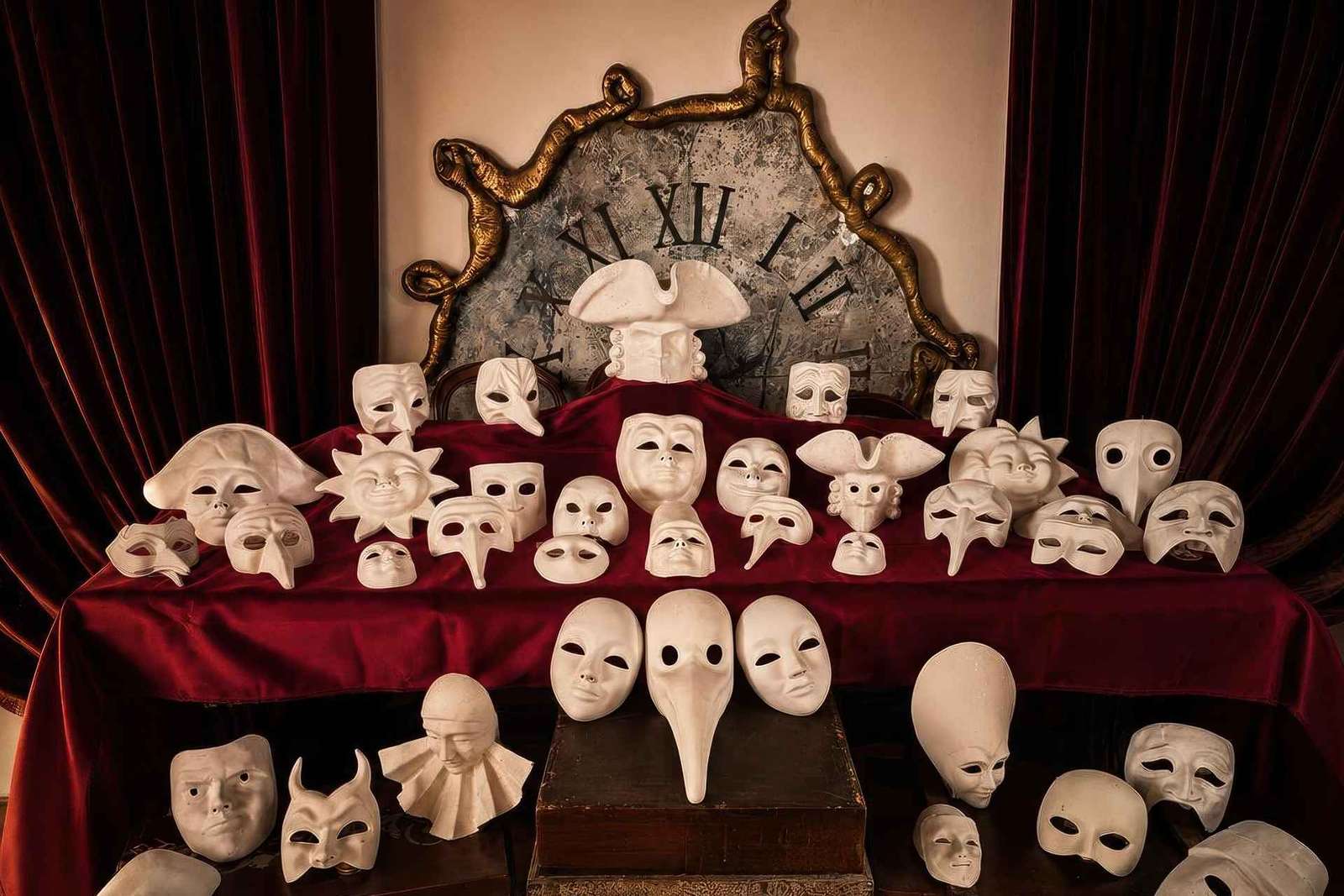 Maskenworkshop in Venedig: Pappmaché im Palazzo Soranzo