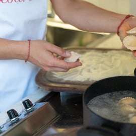 Treviso: Clase de cocina de pasta y tiramisú en casa de un lugareño