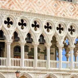 Visita guiada sin colas al Palacio Ducal
