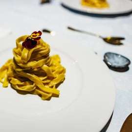 Venecia: Clase de cocina de pasta y tiramisú en casa de un lugareño