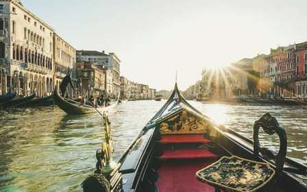 Paseo privado en góndola por el Gran Canal con Prosecco