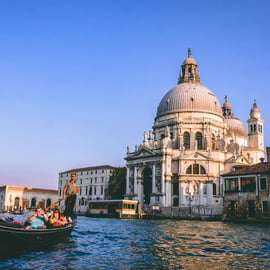 VENEDIG: Gondelfahrt mit lokalem Guide