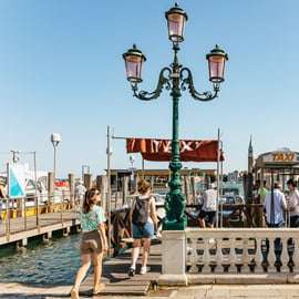 Venedig: Gemeinsamer Wassertaxi-Transfer zum Flughafen Marco Polo