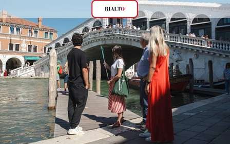 Venecia: Visita guiada medieval a pie y a la Galería de Historia