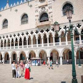 Benátky: Dóžecí palác, Most vzdechů a věznice – prohlídka s průvodcem