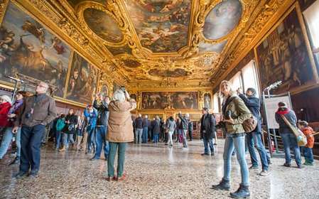 Venedig: Biljett med reserverat inträde till Dogepalatset