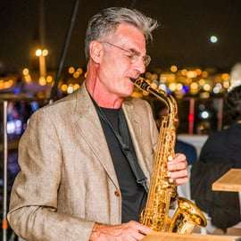 Venetië: Catamaran Sunset Jazz Cruise met Aperitivo