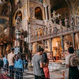 Venecia: Tour en grupo reducido de la Basílica de San Marcos con terraza