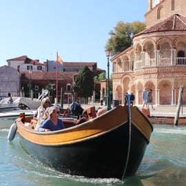 Tour por Murano, Burano y Torcello en bragozzo
