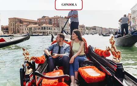 Venice: Grand Canal Gondola Ride with App Commentary