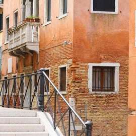 Venice: Jewish Ghetto Walking Tour and Synagogue Tour Option