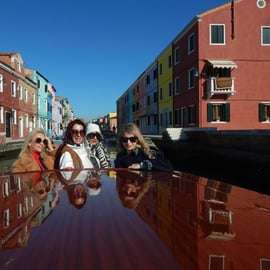 Murano and Burano tour from Venice by water taxi