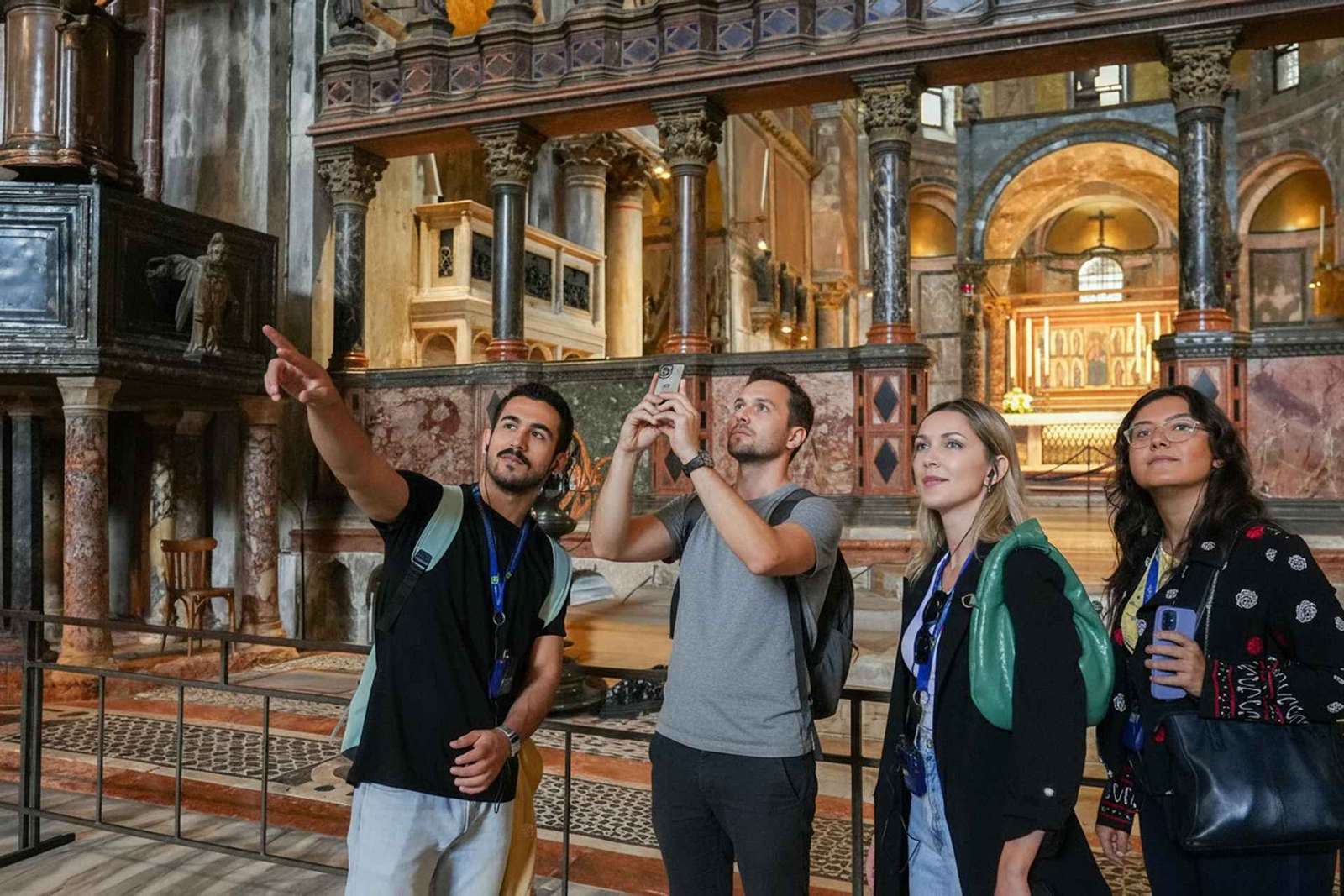 Veneza: Visita ao Palácio Ducal e a São Marcos com passeio de gôndola