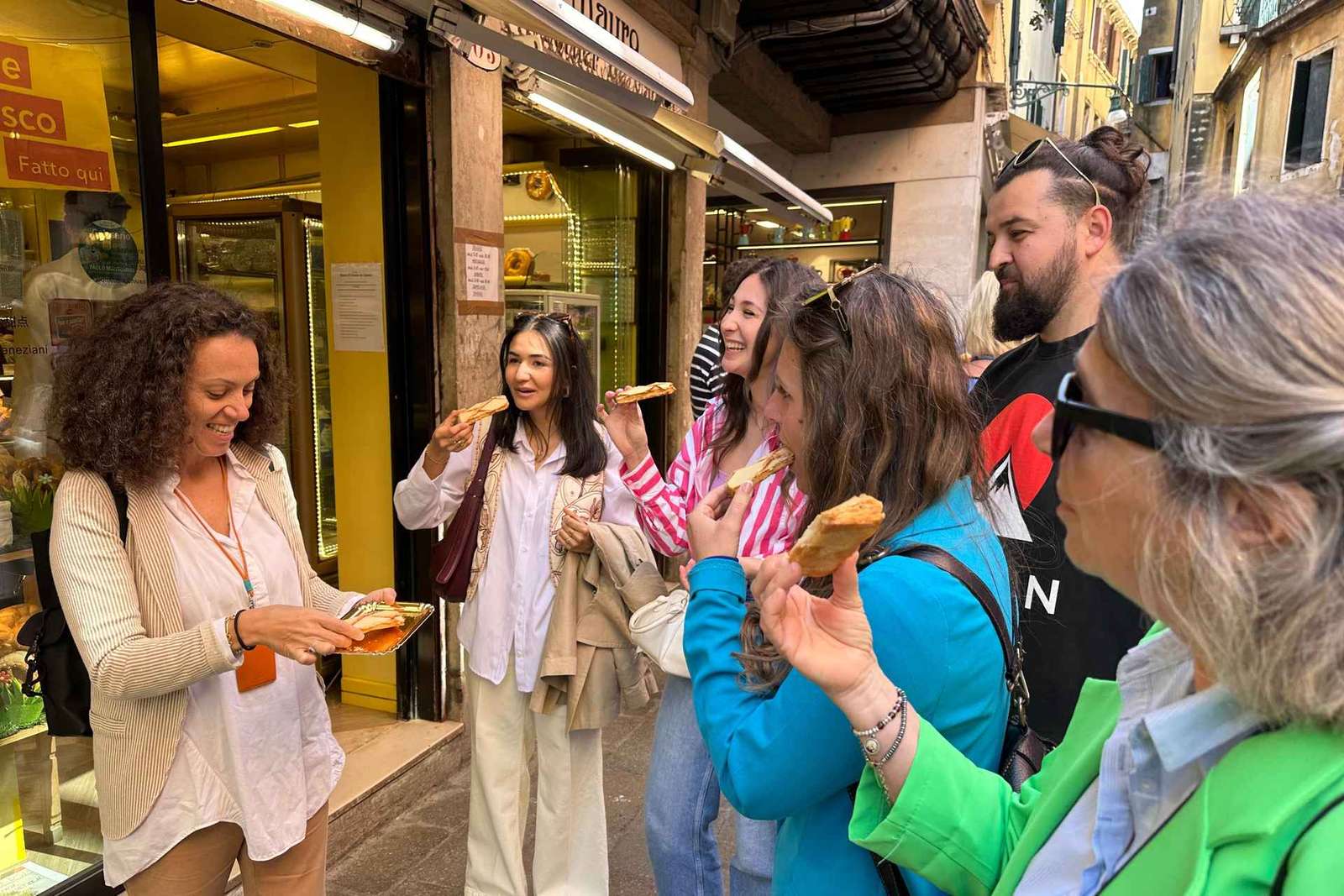 Venecia: Tour gastronómico callejero con guía local y degustaciones