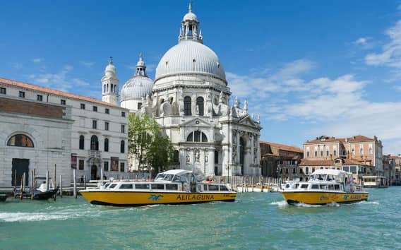 Bootstransfer Flughafen Marco Polo: drei Linien nach Venedig