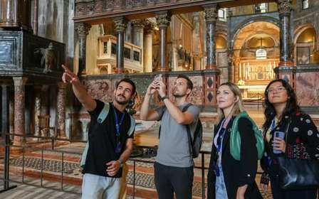 Venecia: Visita al Palacio Ducal y San Marcos con paseo en góndola